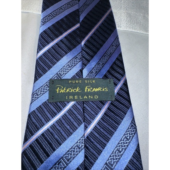 Patrick Francis Ireland Silk Tie Blue Celtic Knot Design 60" Classic Made in Ire - Picture 7 of 8